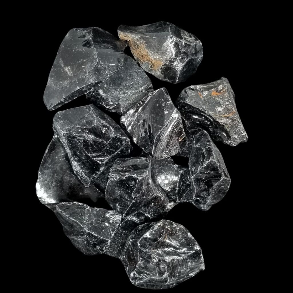 Black Obsidian, raw